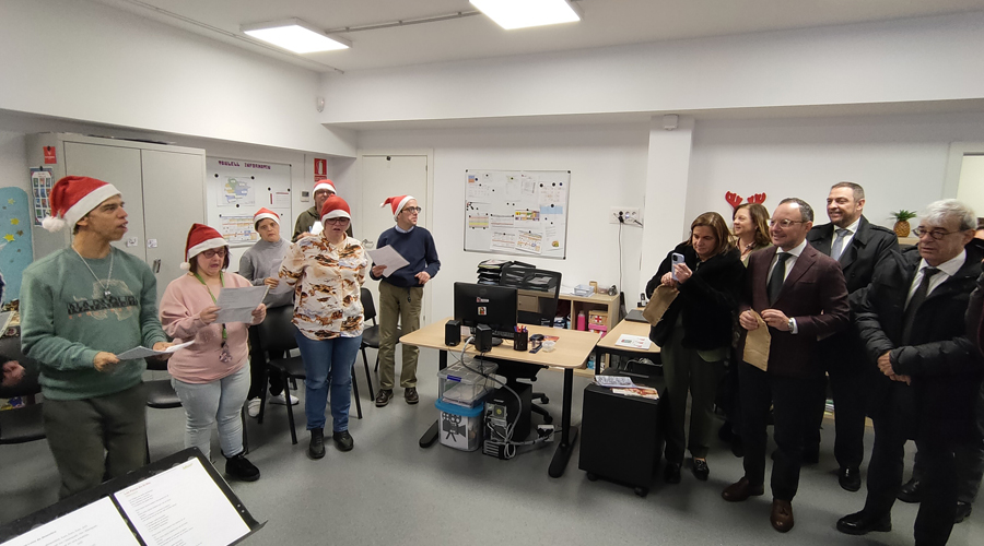 A la dreta, en primer terme, la ministra Trini Marin, el cap de Govern, Xavier Espot i el ministre Ladislau Baró (FPNSM)