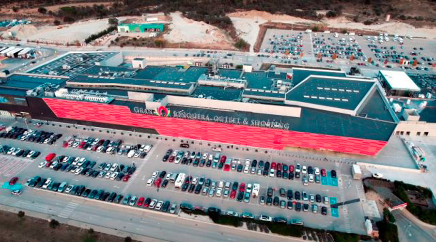El centre comercial Gran Jonquera Outlet & Shopping, a la Jonquera (cedida - AMIC)