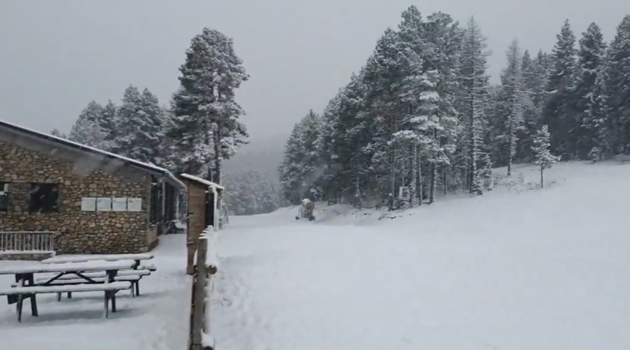 Nevada a Tuixent-la Vansa aquest divendres (Imatge: @TuixentLaVansa)