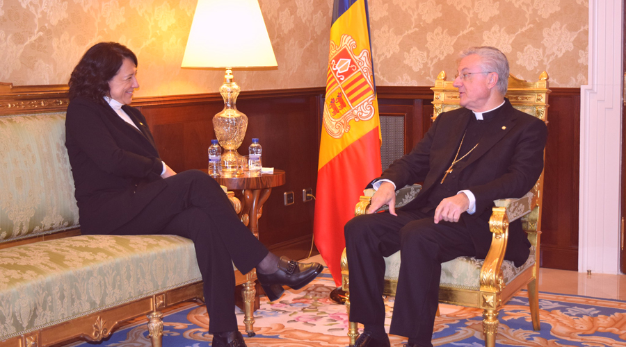 Trobada entre Anna Erra i Joan-Enric Vives al Palau Episcopal (Bisbat d'Urgell)