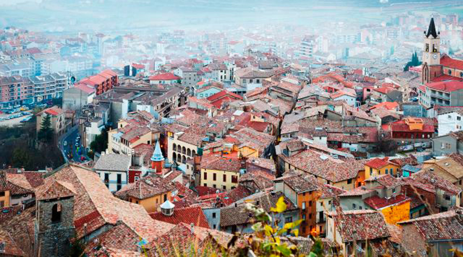 El Berguedà té 40.000 habitants i 1.215 empreses (iStock)