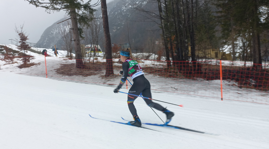Gina del Rio competint en els 10km individuals en clàssic (FAE)