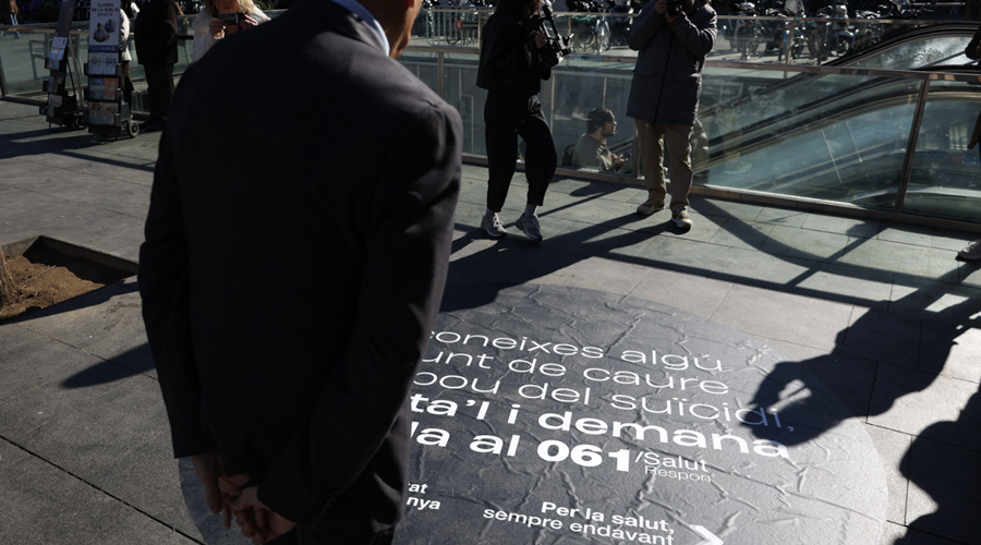 Un dels missatges que es podran veure pel carrer per a evitar els suïcidis (Govern.cat)