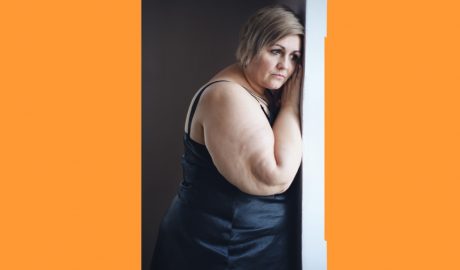 Una dona criticada pel seu cos