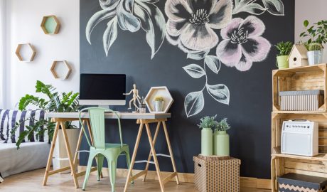 Una llar decorada amb pintura de pissarra