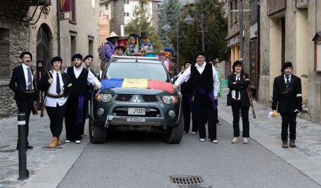 La representació dels Contrabandistes, un dels plats forts del Carnaval d'Ordino