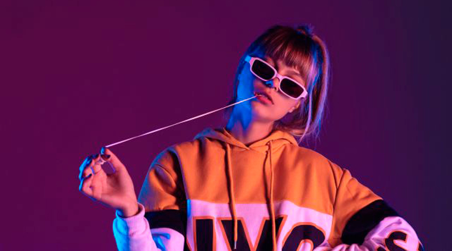 Una jove de la generació Z (iStock)