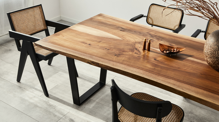 Mobles elaborats amb fusta de qualitat (AMIC)