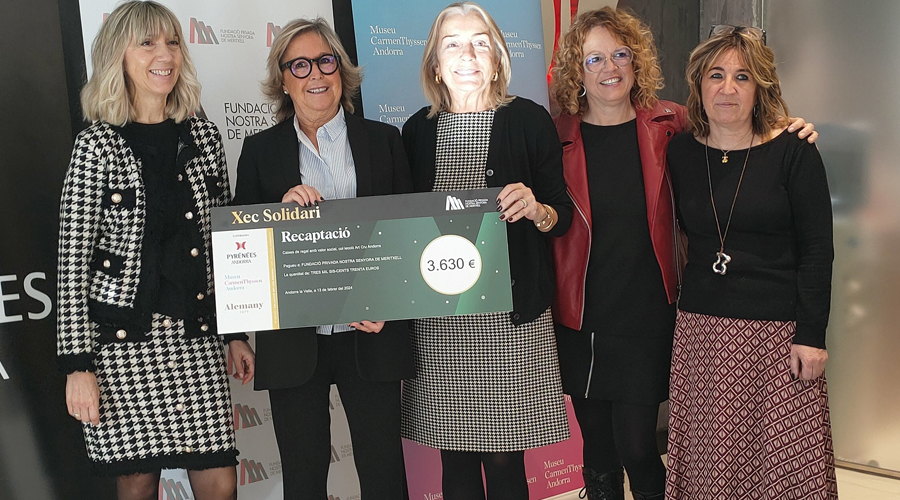 Lliurament del xec solidari a favor de la fundació (FPNSM)