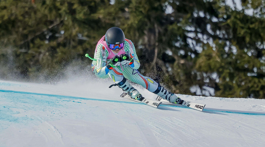 Jordina Caminal al descens de Chatel. Foto: Nil Louna Agence Zoom