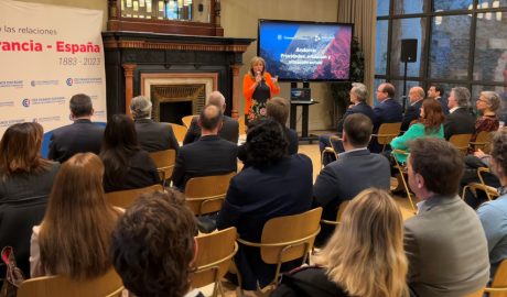 La ministra Conxita Marsol durant la seva intervenció a la Cambra de Comerç francesa a Barcelona