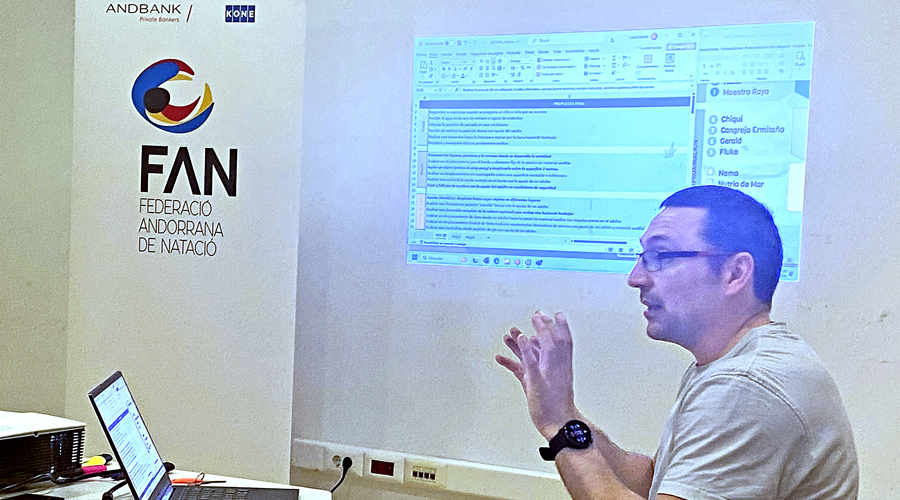 Un moment de la presentació de Carlos Bellón (FAN)