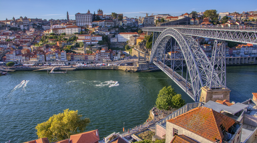 Vista parcial de la ciutat de Porto, a Portugal (Getty images)