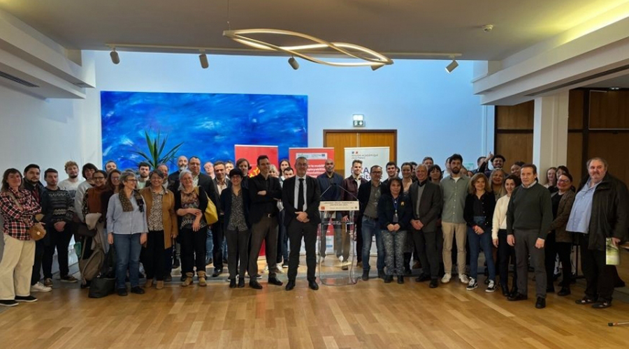 Participants en la presentació del projecte transpirinenc per a la mobilitat dels joves (SFG)