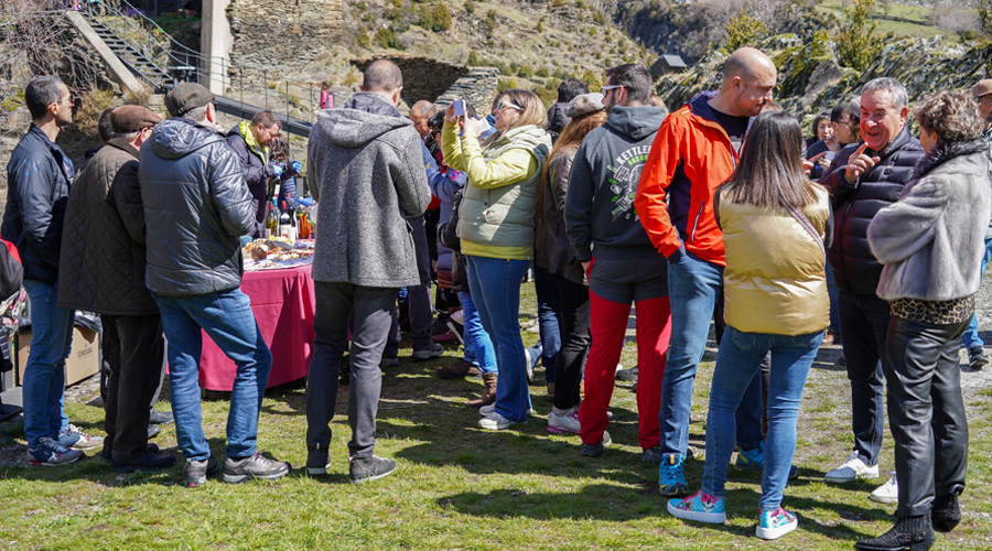Festa a Sant Romà de les Bons (Comú d'Encamp)