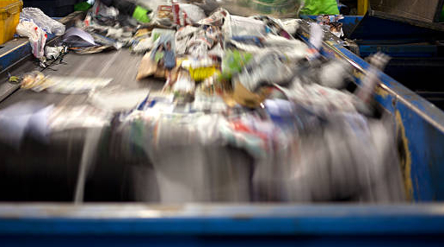 Una deixalleria en funcionament