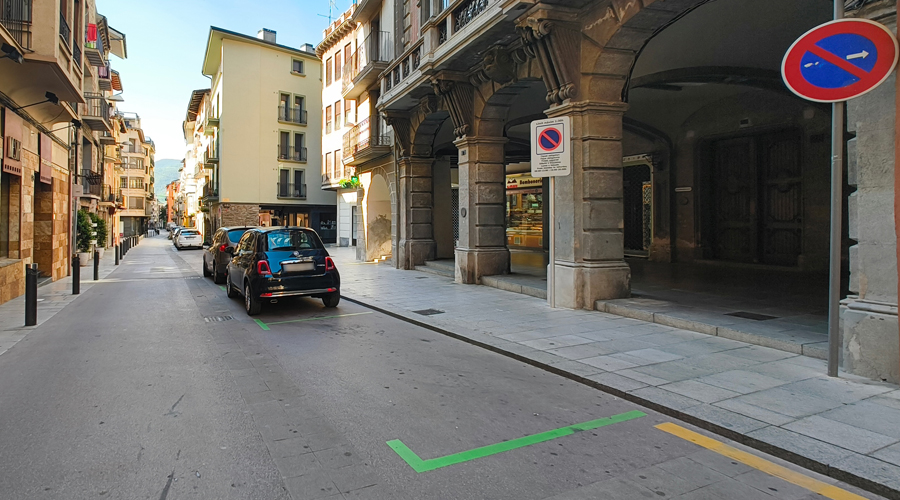 Zona verda d'aparcament a la Seu d'Urgell