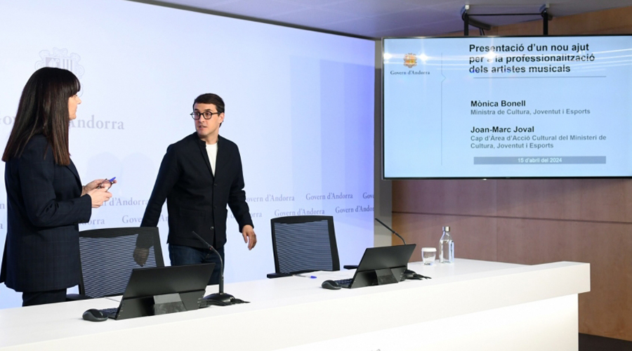 La ministra, Mònica Bonell, i el nou director de Promoció Cultural, Joan-Marc Joval (SFG)