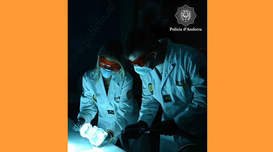 L'estudiant fent pràctiques a la Policia (Policia d'Andorra)