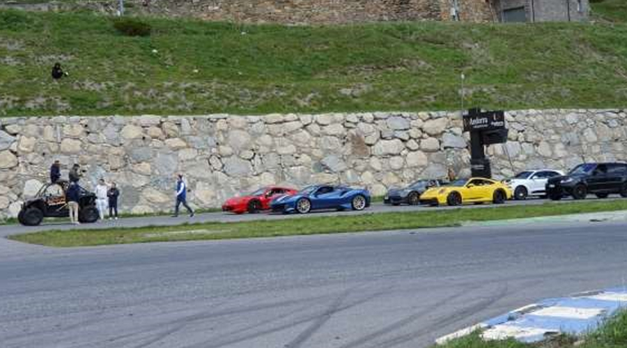 Vehicles participants al primer Cars for Smiles Andorra (Andtropia)