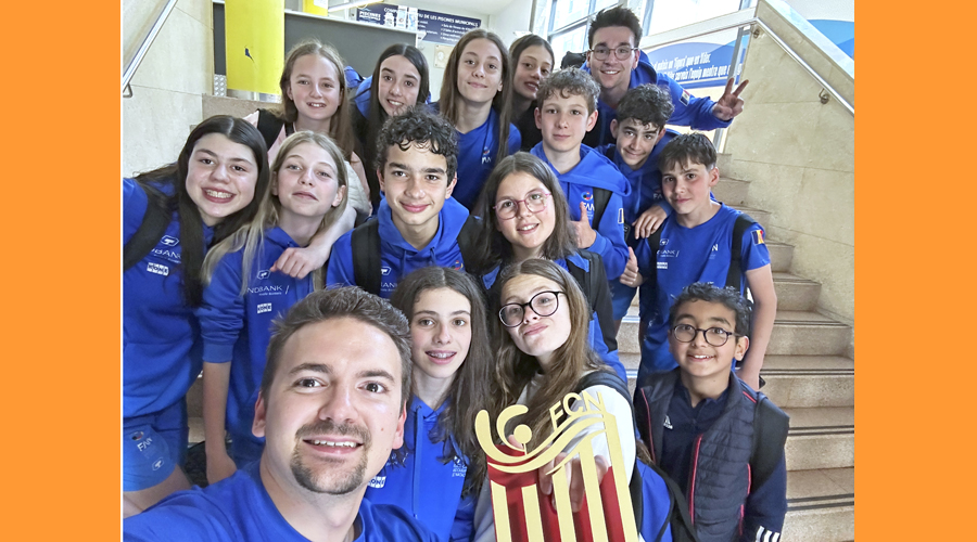 La jove delegació de la natació andorrana desplaçada a Manresa (FAN)