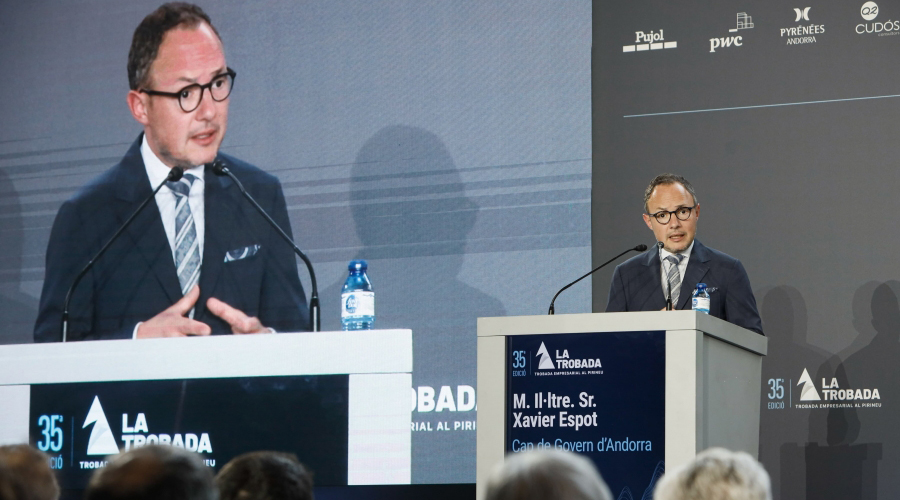 Xavier Espot en la seva intervenció en la cloenda de la 35a Trobada Empresarial al Pirineu, a la Seu (SFGA)