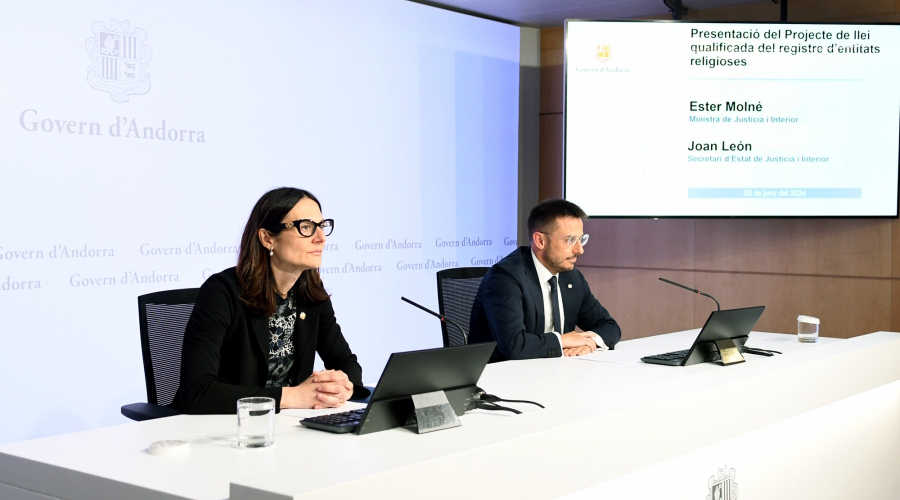 La ministra Ester Molné i el secretari d'Estat Joan León (SFGA)