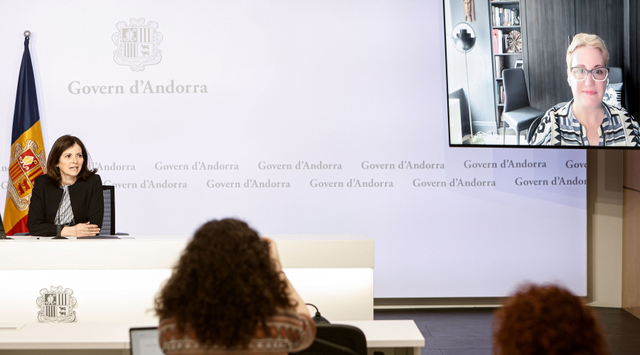 La ministra Imma Tor i, en pantalla, Jelena Pià (SFGA)