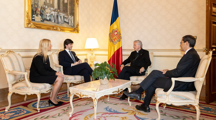 Sandra Codina, Carles Ensenyat, Joan-Enric Vives i Eduard Ibáñez (Consell General)