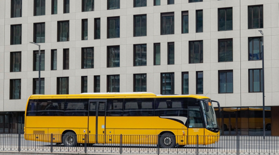 Un autobús que ofereix servei al país