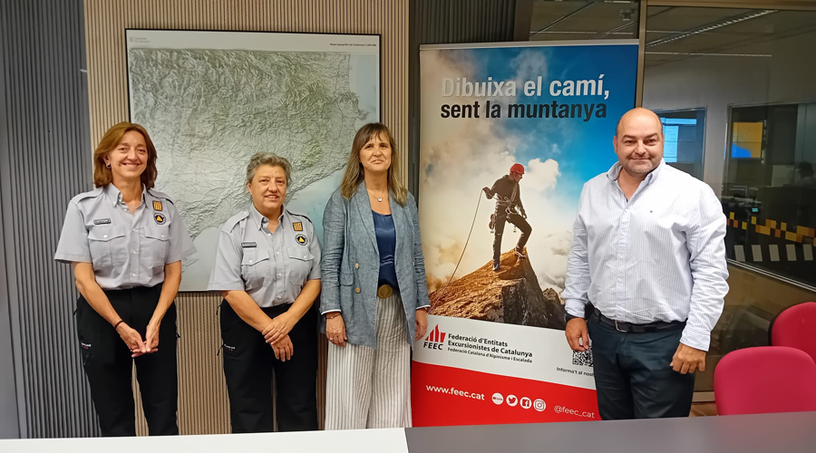 Protecció Civil i la FEEC han formalitzat l'acord a la seu del Departament català d'Interior
