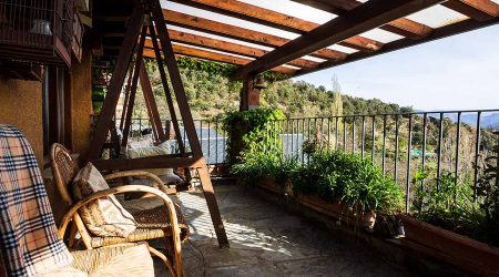 Terrassa de la casa rural Cal Serni de Calvinyà