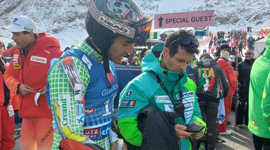 Joan Verdú, a Sölden, amb Damià Costa, preparador físic de la FAE (Foto: FAE)