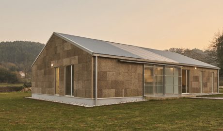 Una casa feta amb suro