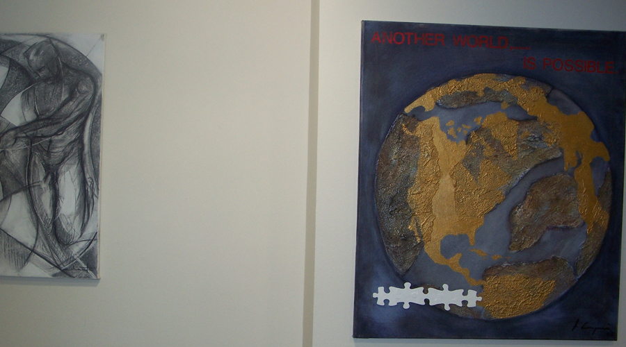 A la dreta, “An other World… is possible”, de Faust Campamà