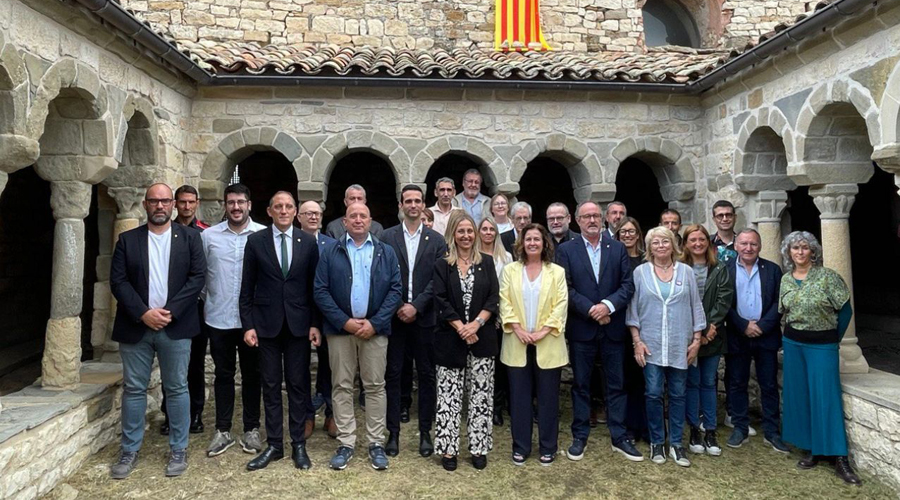 Acte de l'11S a l'Alt Pirineu i Aran, a la Col·legiata de Santa Maria de Mur (Foto: Delegació del Govern a l'Alt Pirineu i Aran)