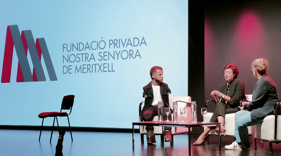 De cara, els dos ponents de l'acte, Enrique García i Yolanda de la Fuente (FPNSM)