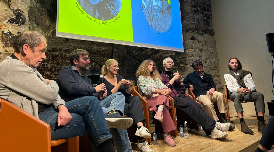 Toni Gibert -segon per l'esquerra- i al seu costat Noemí Rodríguez (SFGA)