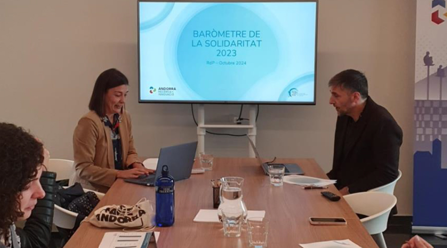 Imatge de la presentació del primer Baròmetre de la Solidaritat (Andtropia)