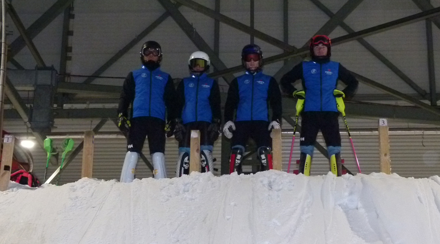 Els membres de l'Esquí Club Pas Grau en la seva estada a Lituània. Foto: club