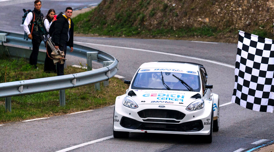 Gerard de la Casa volant sobre l'asfalt d'Ullastrell (FotoEsport)