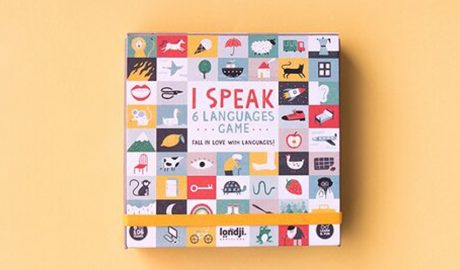 Capsa del joc "I speak 6 languages"