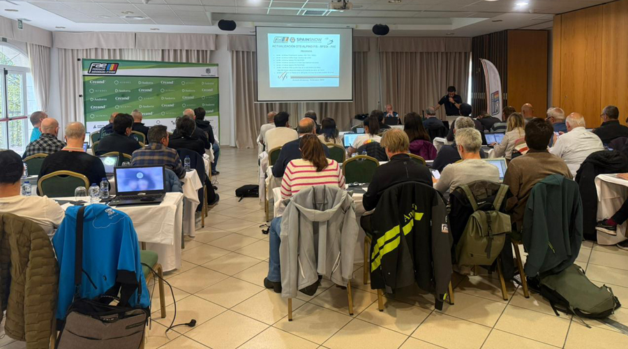 Imatge dels assistents a la jornada (FAE)