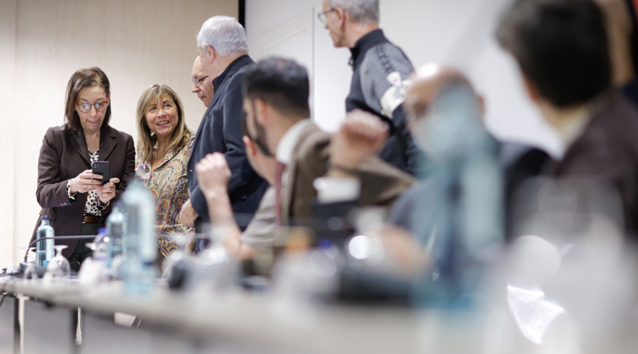 La ministra Marsol -segona per l'esquerra- amb membres del CES (SFGA)