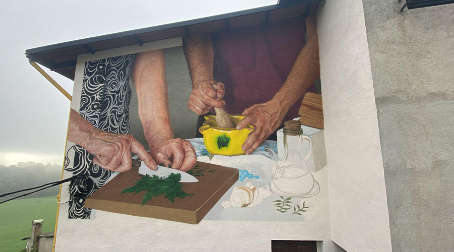 Primer pla del nou mural artístic de Castellciutat, obra de Christian Sasa (RàdioSeu)