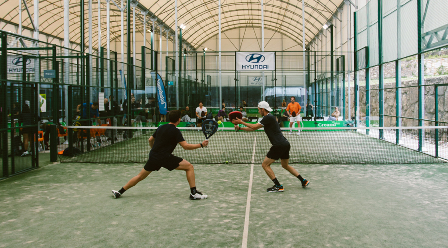 En disputa, un partit de pàdel (Pàdel Caldea)