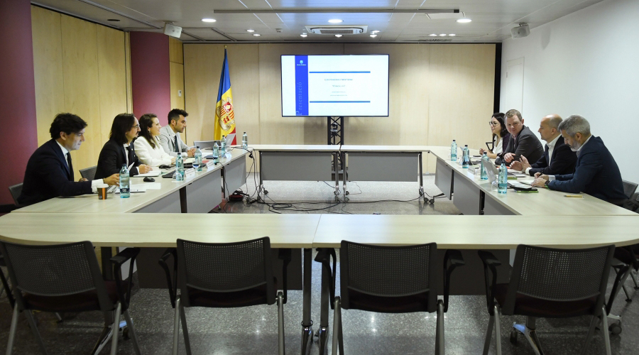Fotografia d’arxiu del juliol de 2024 de la reunió entre el Govern i els representants del BEI (SFGA)
