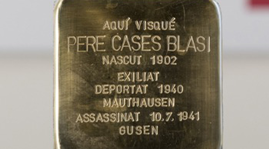 L'Stolpersteine en memòria de Pere cases Blasi a Bescaran (Foto: Memorial Democràtic)
