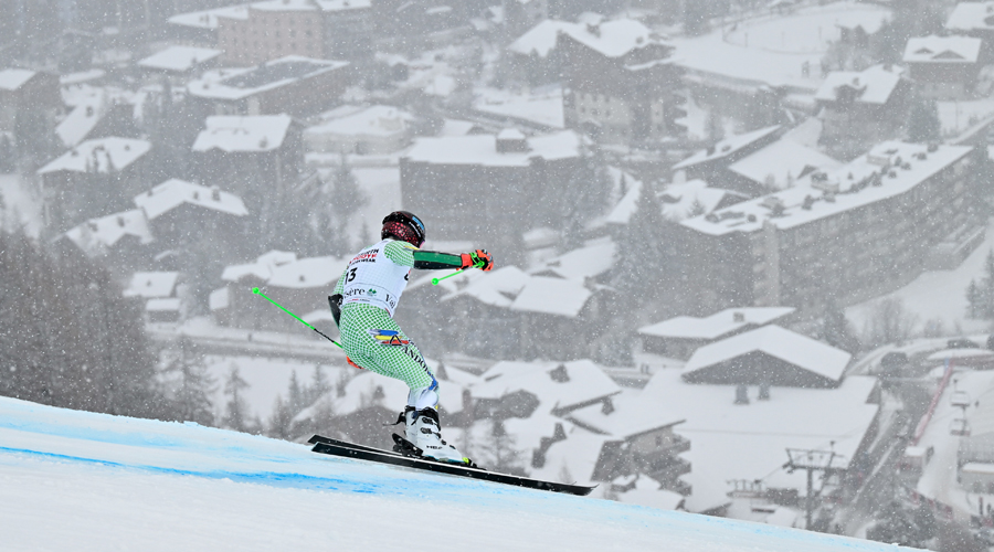 Joan Verdú lluitant contra els rivals i contra la meteorologia. Foto: Alain Grosclaude Agence Zoom