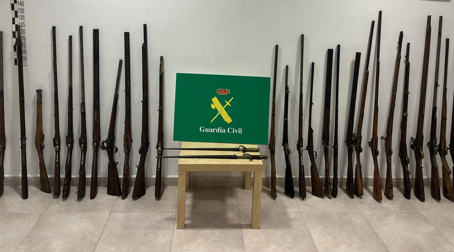 Armes antigues trobades en un habitatge de Puigcerdà després de la mort del propietari (RàdioSeu)